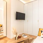 Raffine Avec Jacuzzi Et Ac - 6p Apartment
